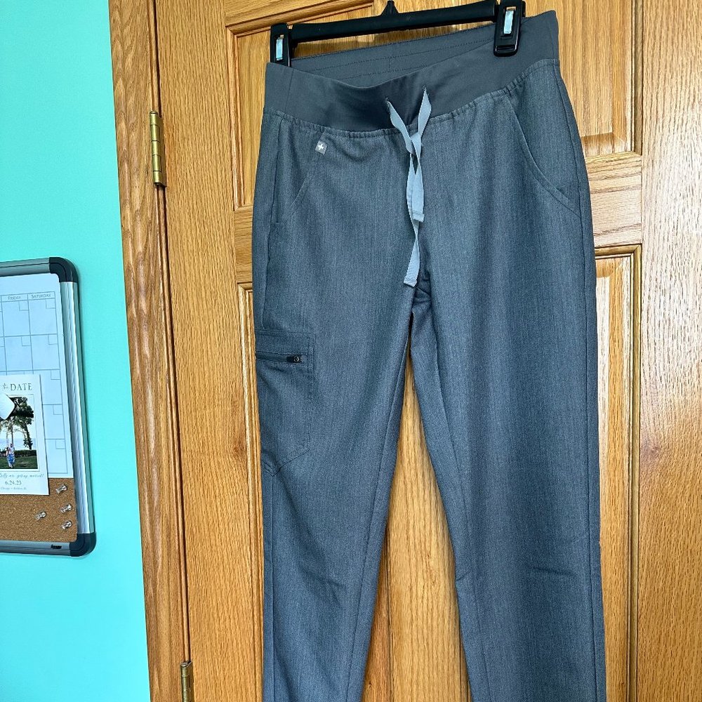 Figs zamora graphite jogger scrub pants